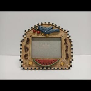 Charming Decorative Photo Frame with Bird and Watermelon Design‎